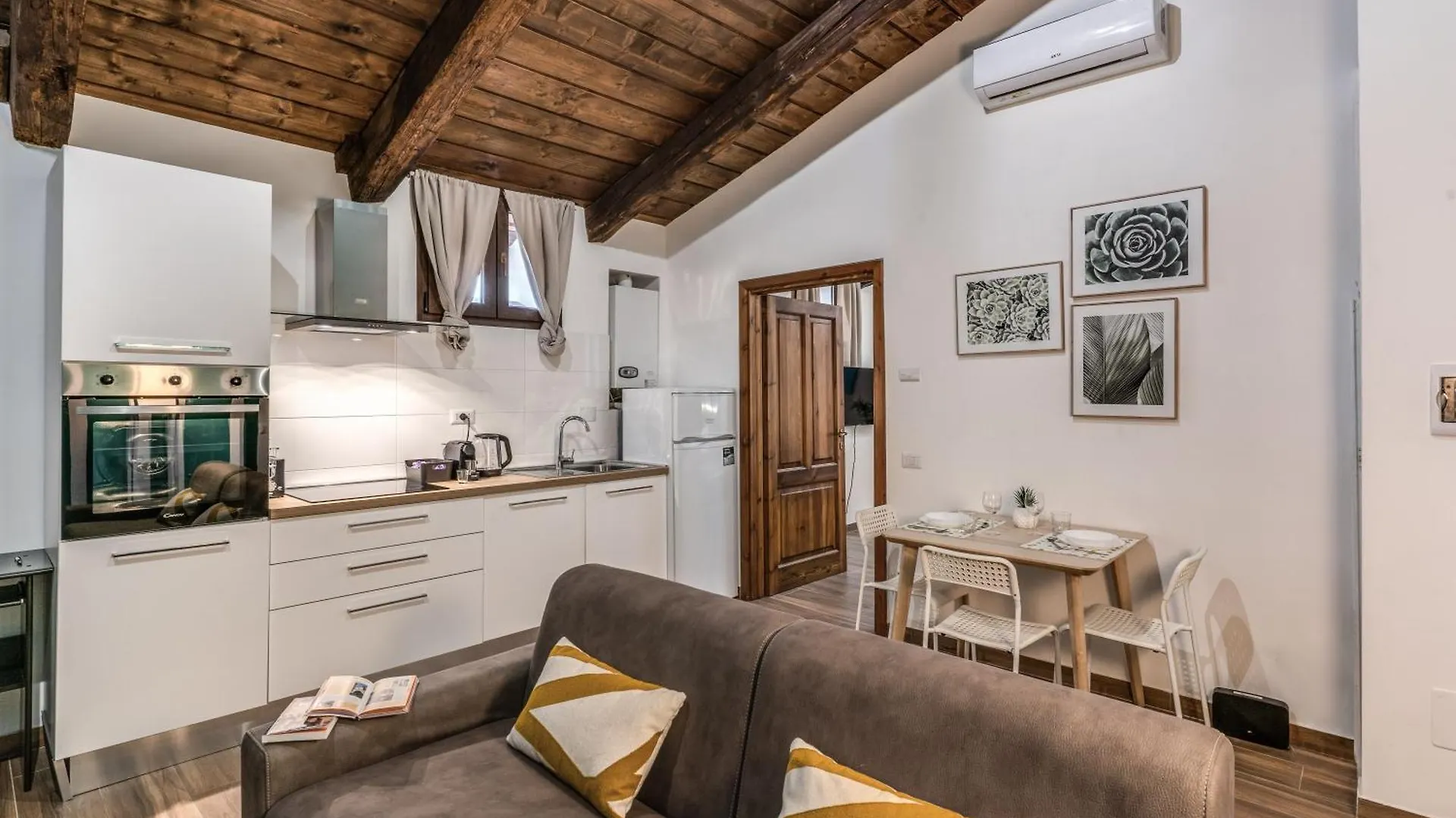 Luciana Vatican Apartment Rome Holiday home